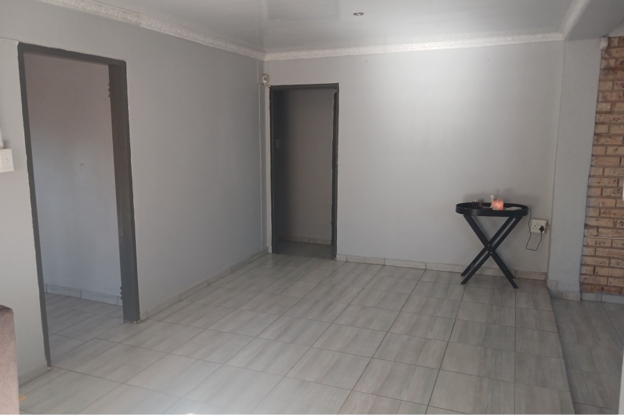 3 Bedroom Property for Sale in Roodepan Northern Cape